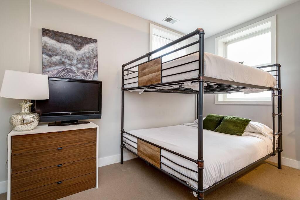 Cozy Beautiful Downtown Unit Chi In Prime River North Location Near Mag Mile - 2 Chicago Exterior photo